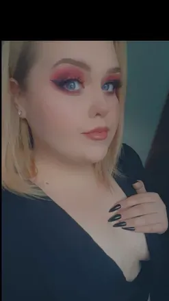 OnlyFans account  courtneexxx avatar 1