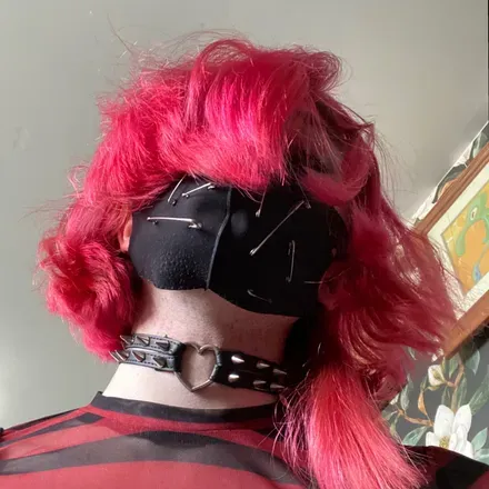 OnlyFans account  ashen.zero avatar 1