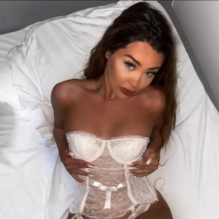 OnlyFans cuenta bellemarieee header 2