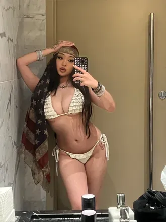 OnlyFans cuenta sky_laaar header 2