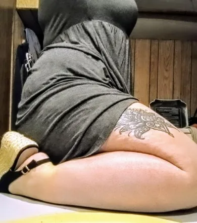 OnlyFans account  purplesunflowerkiss header 2
