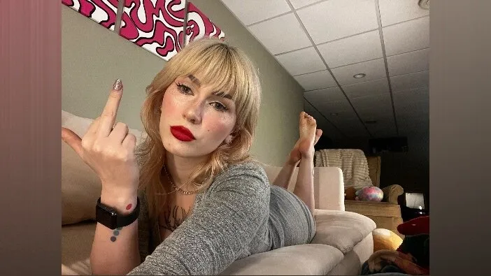 OnlyFans cuenta brattyxxluna header 2