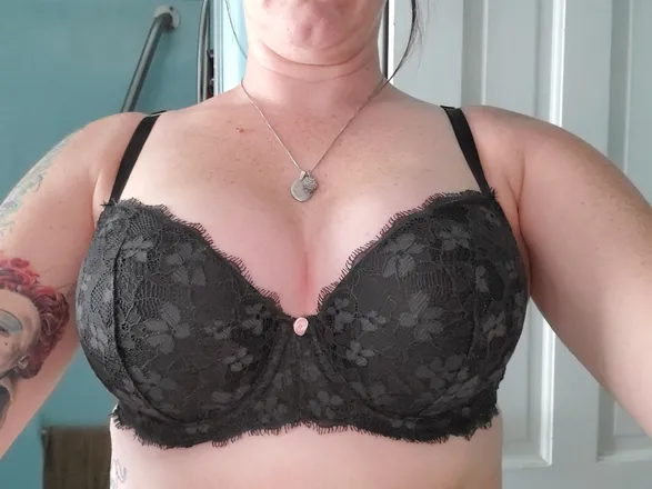 OnlyFans cuenta u17383451 header 2