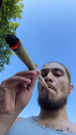 OnlyFans cuenta snokeysbacc420 header 2