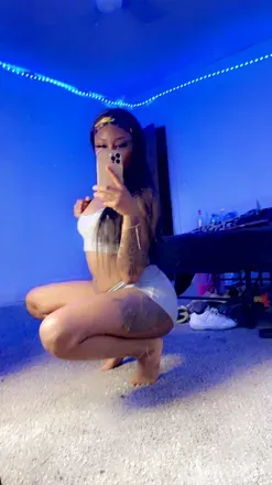 OnlyFans account  cumkisskay avatar 1