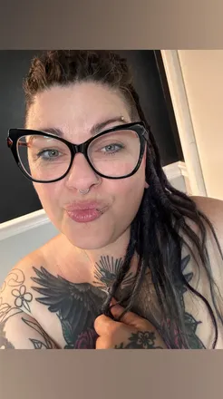 OnlyFans cuenta wilde.wives header 2