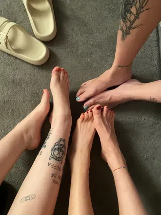 OnlyFans cuenta myfeetaroundtheworld133 header 2