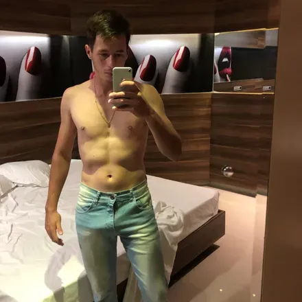 OnlyFans cuenta udouglasgusfreee avatar 1