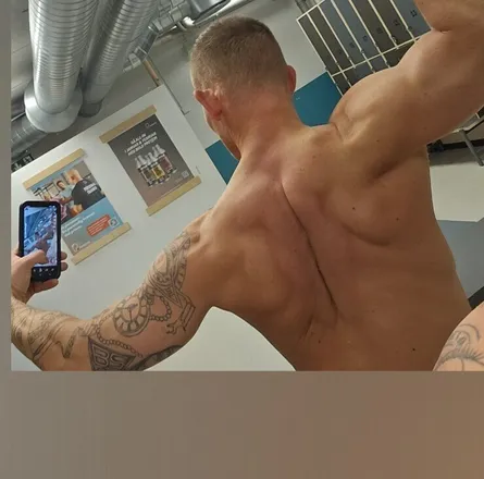 OnlyFans cuenta u550576244 header 2