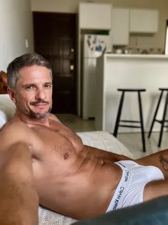 OnlyFans cuenta german_m header 2