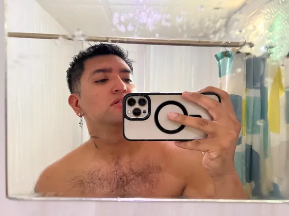 OnlyFans cuenta aleckz_go header 2