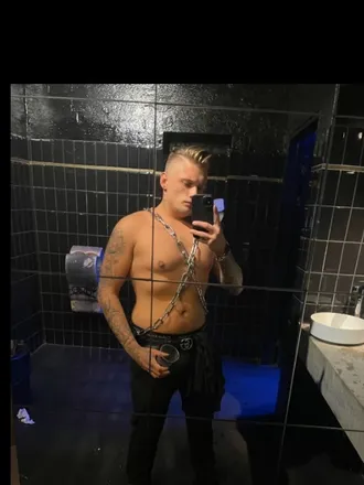 OnlyFans cuenta hot_inkede header 2