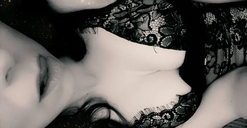 OnlyFans cuenta suellywnsinistar header 2