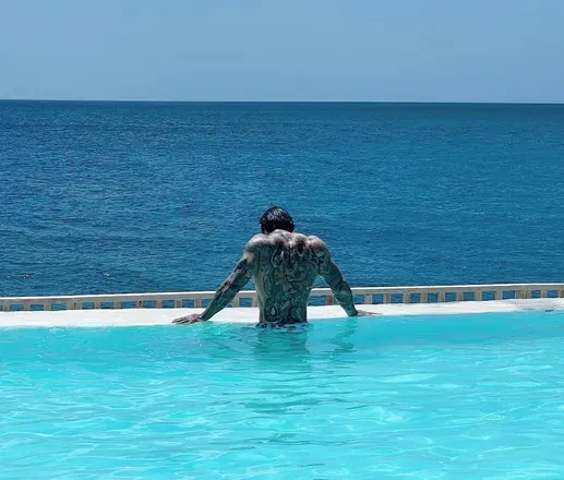 OnlyFans cuenta mroceanaura header 2