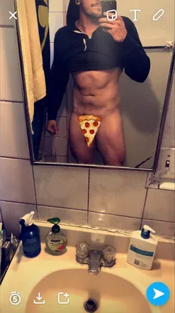 OnlyFans cuenta piercedmuscle19 avatar 1