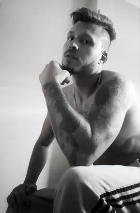 OnlyFans cuenta blueyes23 header 2