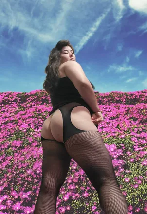 OnlyFans cuenta sammiecherry header 2
