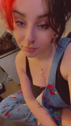 OnlyFans cuenta batt3ryacidbaby avatar 1