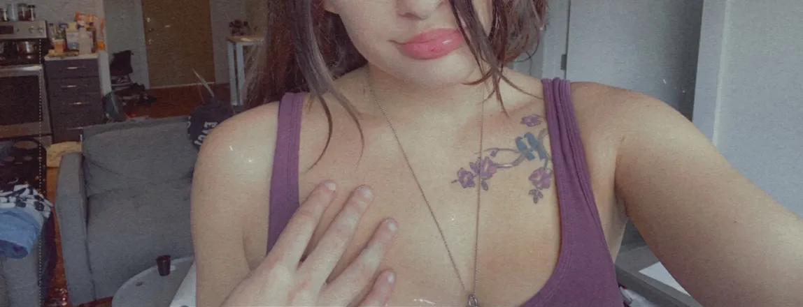 OnlyFans cuenta lil_red_ribbon header 2