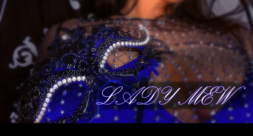OnlyFans account  ladymewmew header 2