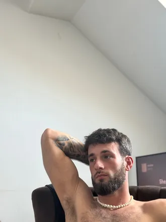 OnlyFans cuenta gladliam96 header 2