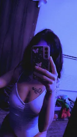 OnlyFans cuenta zoecreme avatar 1