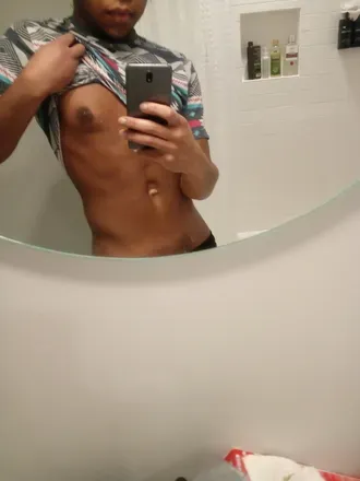 OnlyFans cuenta jakelarimar avatar 1