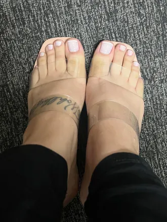 OnlyFans account  feetbsbfeet avatar 1