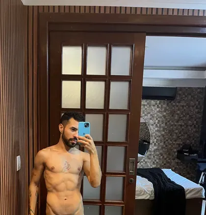 OnlyFans account  douguyn avatar 1