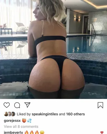 OnlyFans cuenta kyliejess header 2