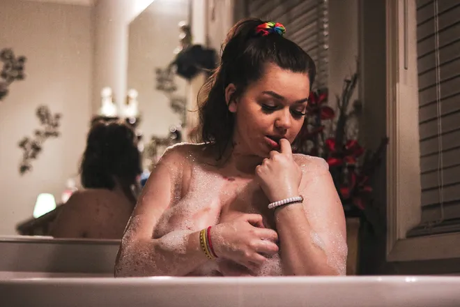 OnlyFans account  faith1420 header 2