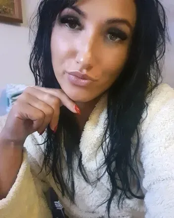 OnlyFans cuenta marta06122 avatar 1