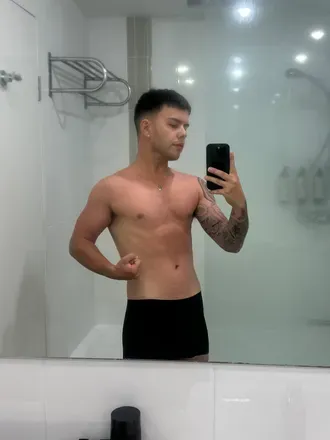 OnlyFans cuenta slyb0y avatar 1