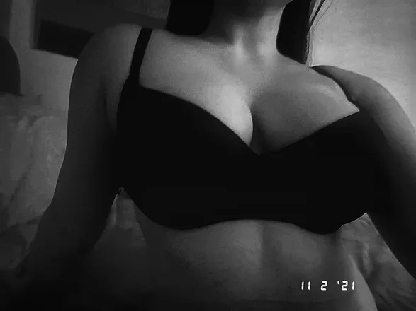 OnlyFans cuenta feyresilk header 2