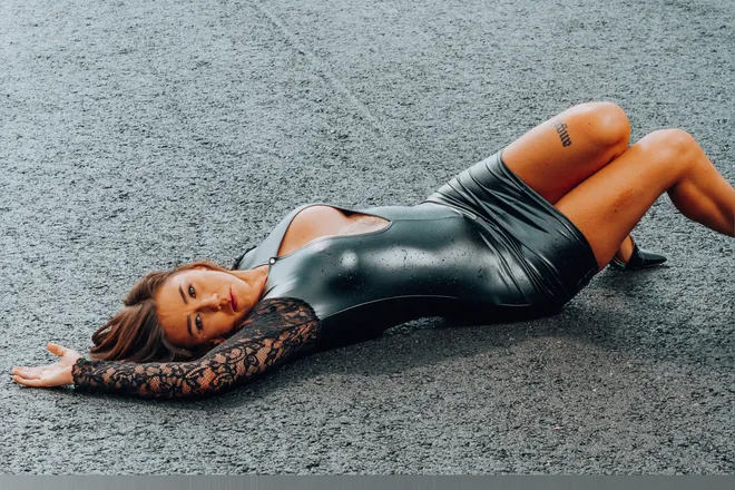 OnlyFans account  vaimo header 2