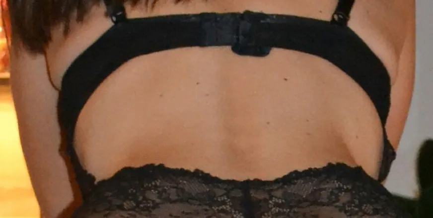 OnlyFans cuenta ssarahmae header 2