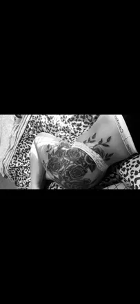 OnlyFans account  mongarrae header 2