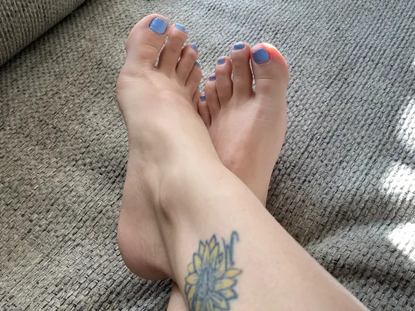 OnlyFans cuenta ramonaflowers999 header 2