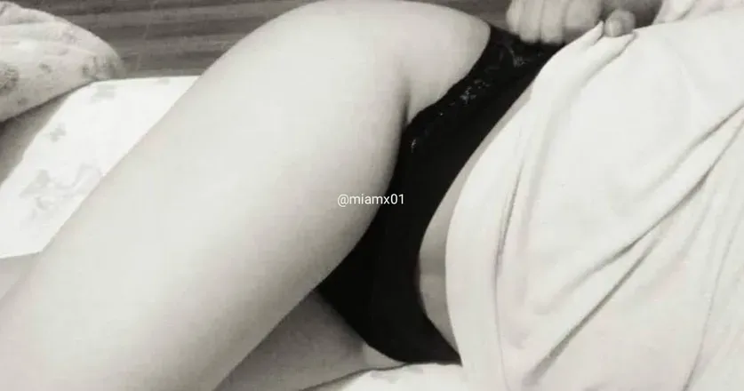 OnlyFans cuenta miamx01 header 2