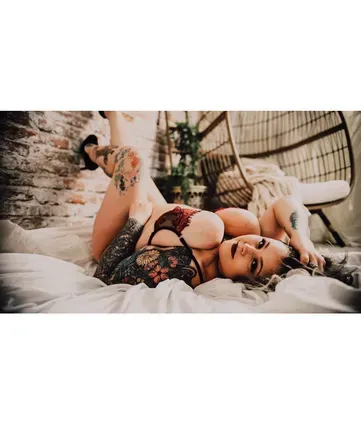 OnlyFans cuenta u194312613 header 2