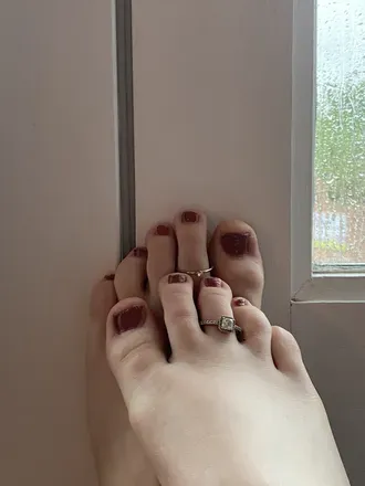 OnlyFans account  rosebeautyfeet avatar 1