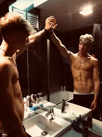 OnlyFans cuenta sullyok avatar 1