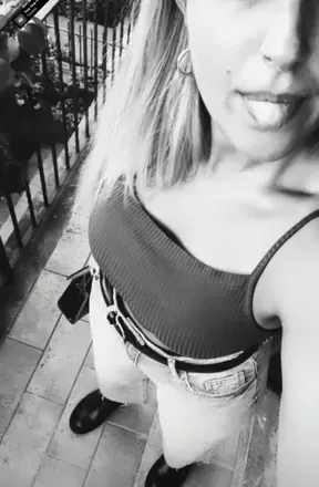 OnlyFans cuenta curvysofy header 2