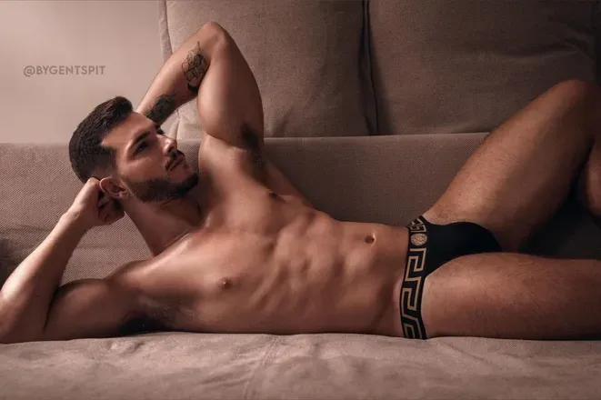 OnlyFans cuenta xxrickyhardxx header 2