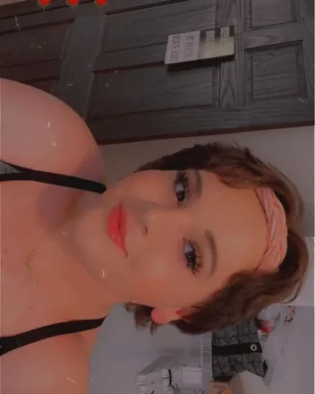 OnlyFans cuenta iggyiggs1020 header 2