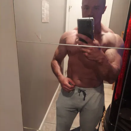 OnlyFans cuenta magicmikey24 header 2