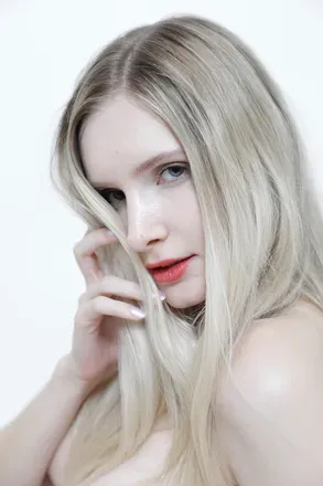 OnlyFans cuenta lilyhart1 header 2