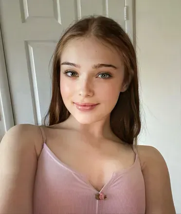OnlyFans account  livyjade_college avatar 1