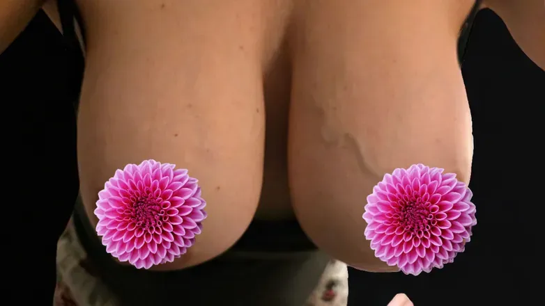 OnlyFans cuenta bigtittycannons header 2