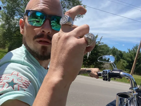 OnlyFans cuenta jjsin27 header 2